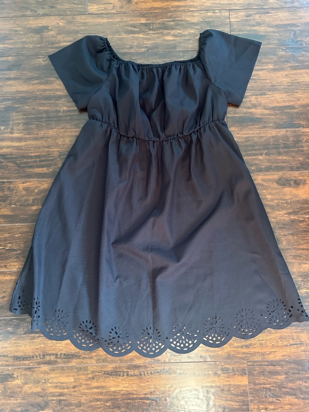 ⚡️2 for $38 NWOT Scalloped Edge Peasant Milkmaid Dress
